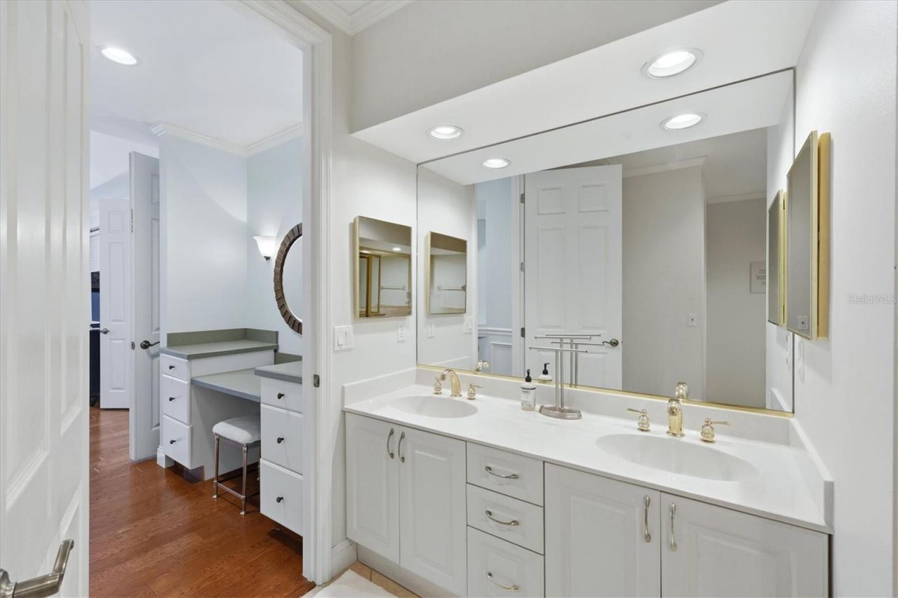 3510 54th Drive W, Unit 102, Bradenton, FL 34210 Photo