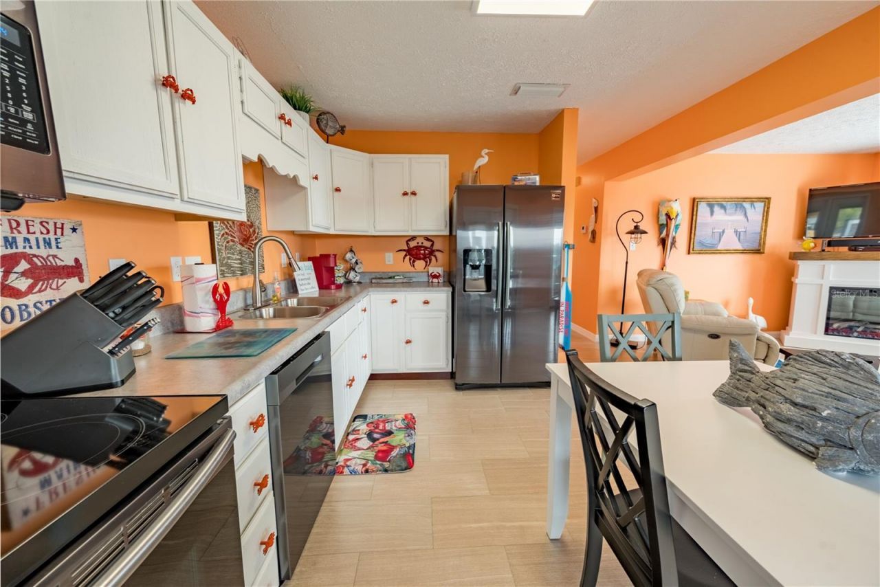 200/202 NE 205th Street , Suwannee, FL 32692 Photo