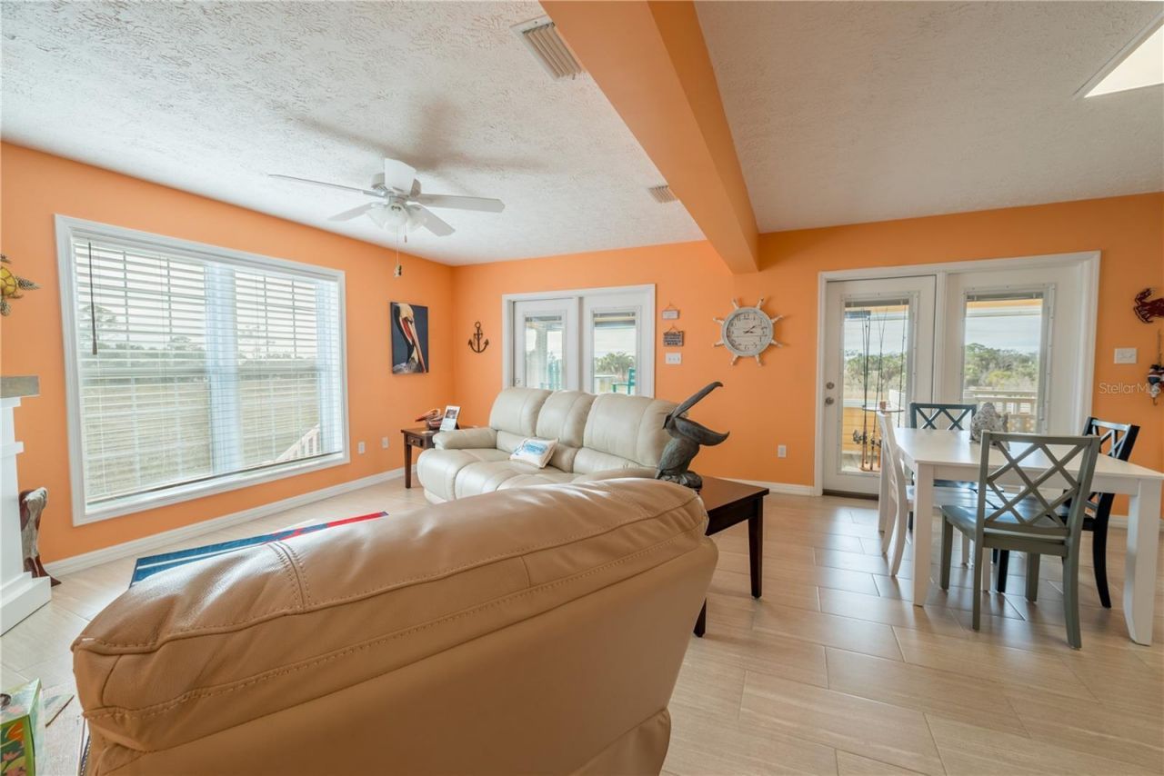 200/202 NE 205th Street , Suwannee, FL 32692 Photo