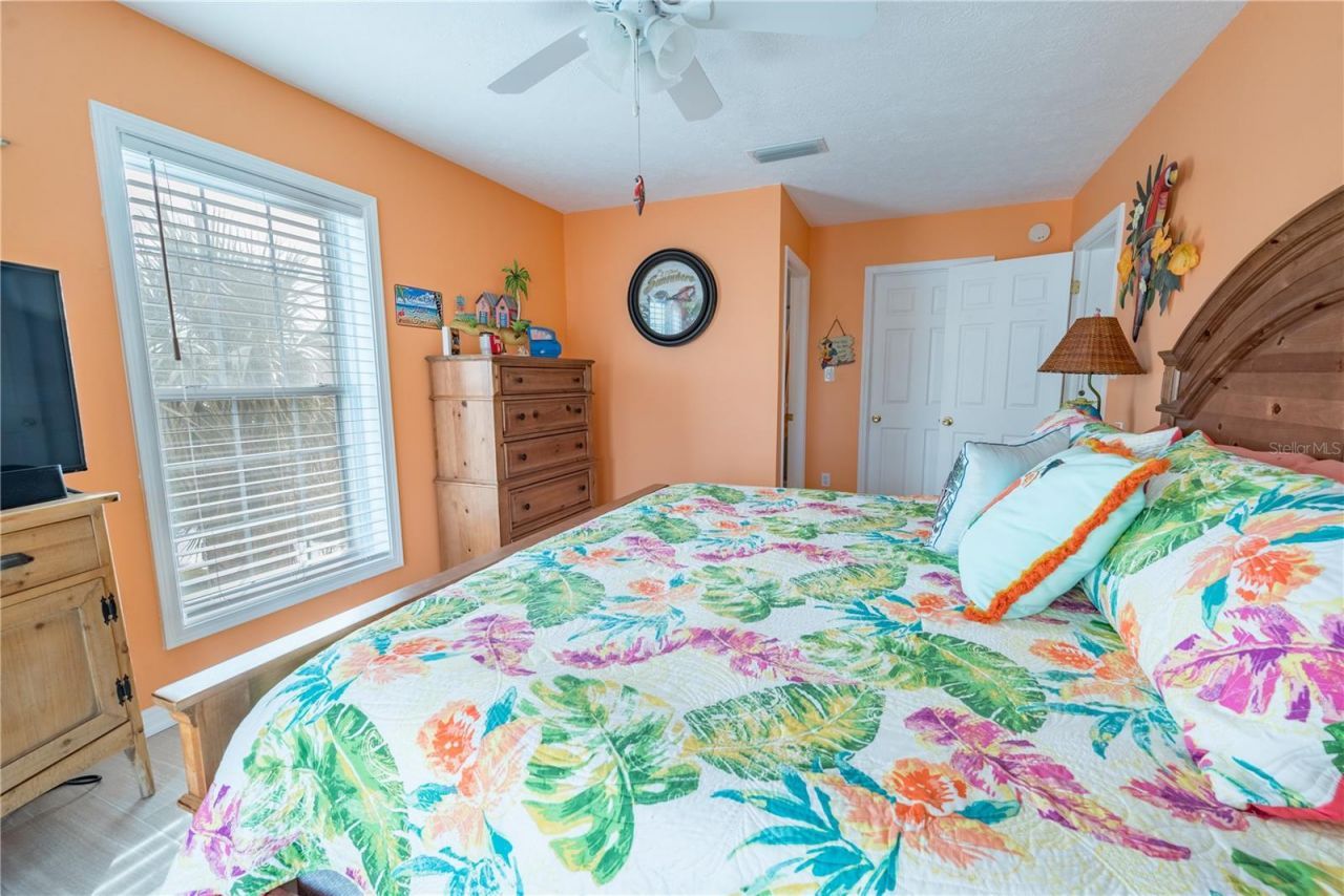 200/202 NE 205th Street , Suwannee, FL 32692 Photo