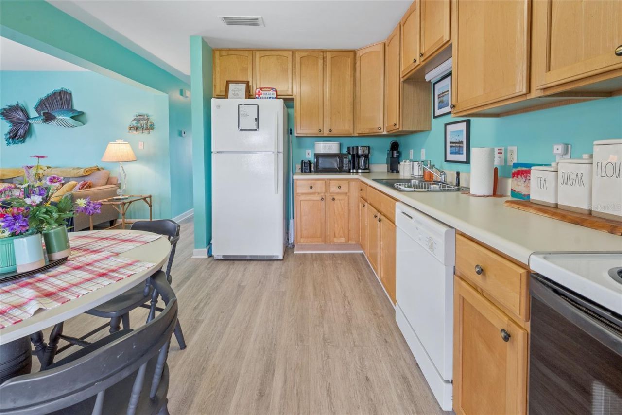 200/202 NE 205th Street , Suwannee, FL 32692 Photo
