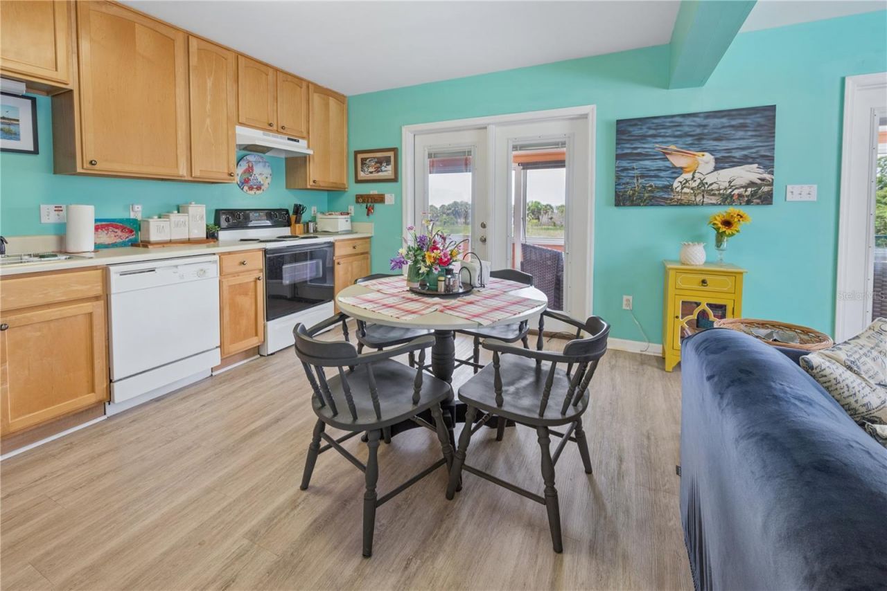 200/202 NE 205th Street , Suwannee, FL 32692 Photo