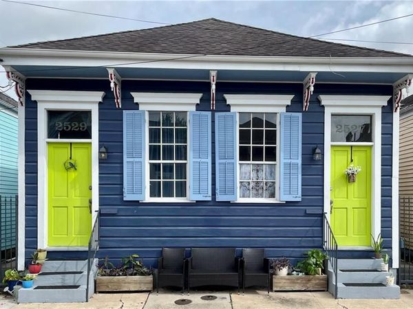2527 LAUREL Street, Unit 2527, New Orleans, LA 70130