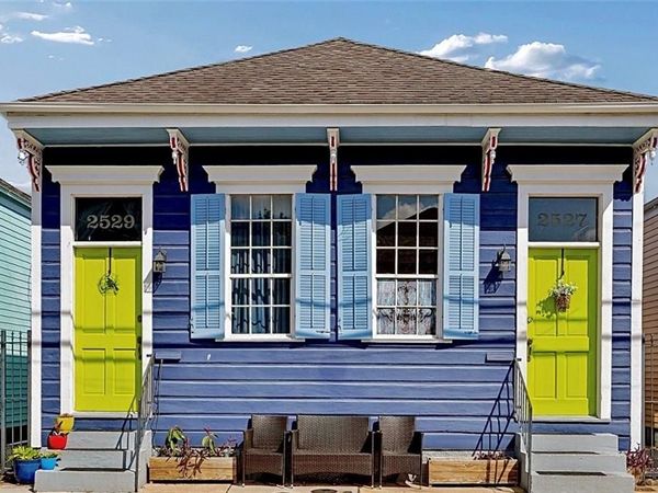 2527 LAUREL Street , Unit 2527, New Orleans, LA 70130