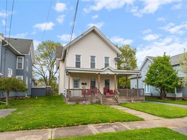 37 Holley Street, Lyons, NY 14489