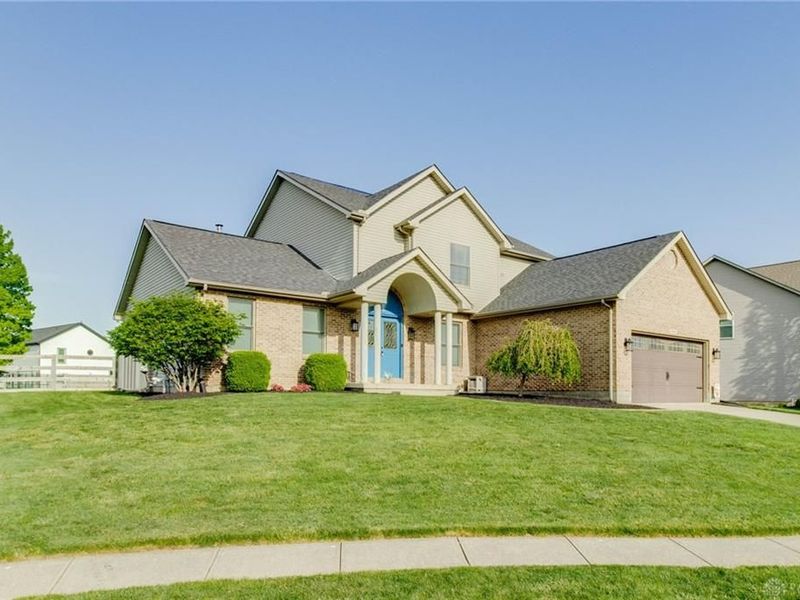 2548 Winfield Court, Troy, OH 45373 Photo 2