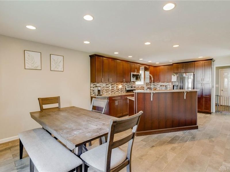 2548 Winfield Court, Troy, OH 45373 Photo 8