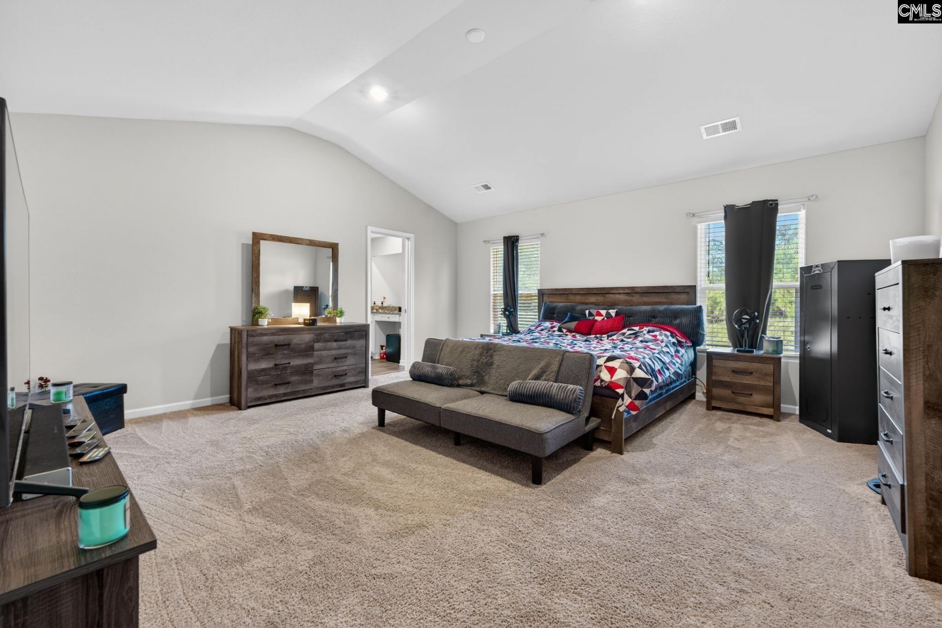 111 Sundew Road  Photo 6