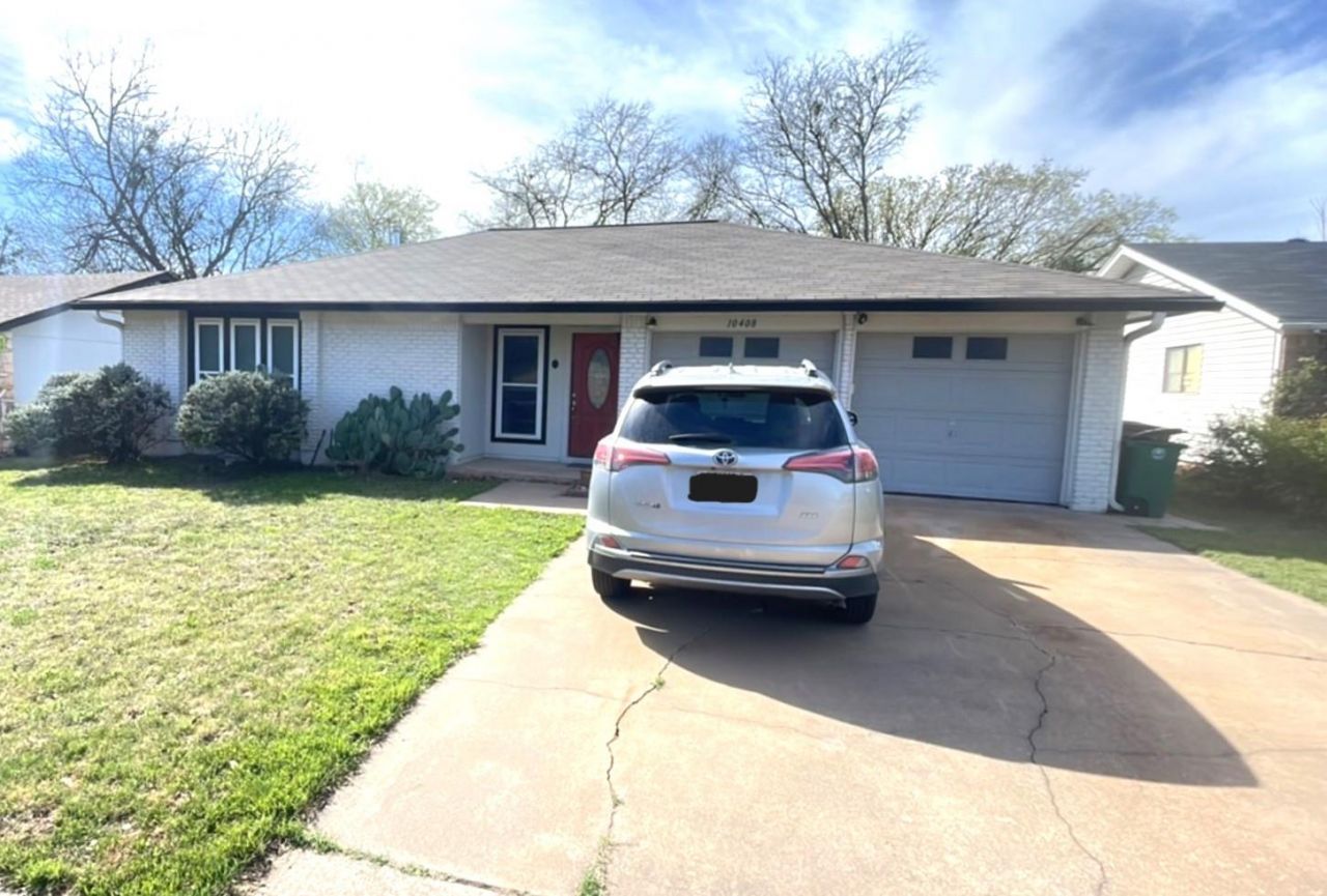10408 Leaning Willow Dr, Austin, TX 78758 Main Photo