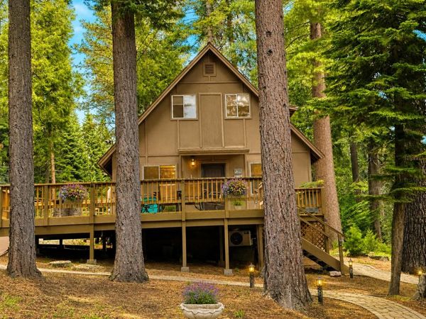 527 Spruce Circle, Lake Almanor, CA 96137