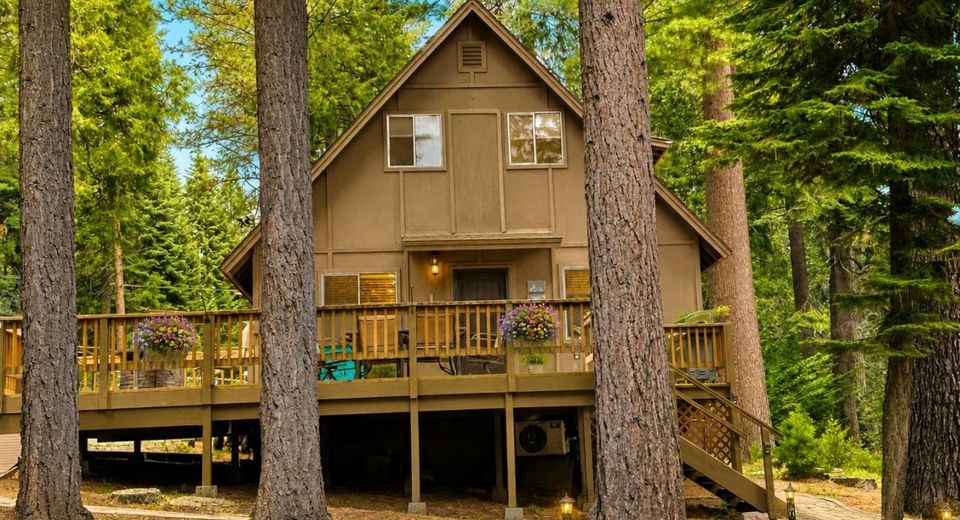 527 Spruce Circle, Lake Almanor, CA 96137 Photo