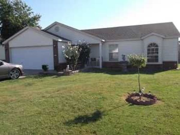 1205 Tunbridge Drive , Bentonville, AR 72712
