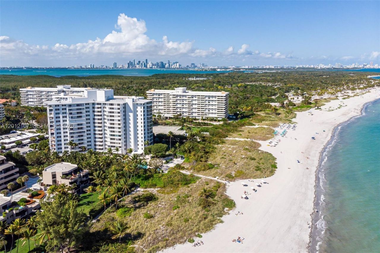 200 Ocean Lane Dr, Unit 407, Key Biscayne, FL 33149 Photo