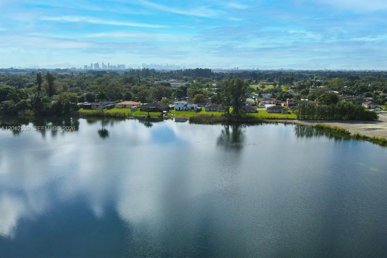2020 NW 119th St , Unit 1121, Miami, FL 33167 Photo