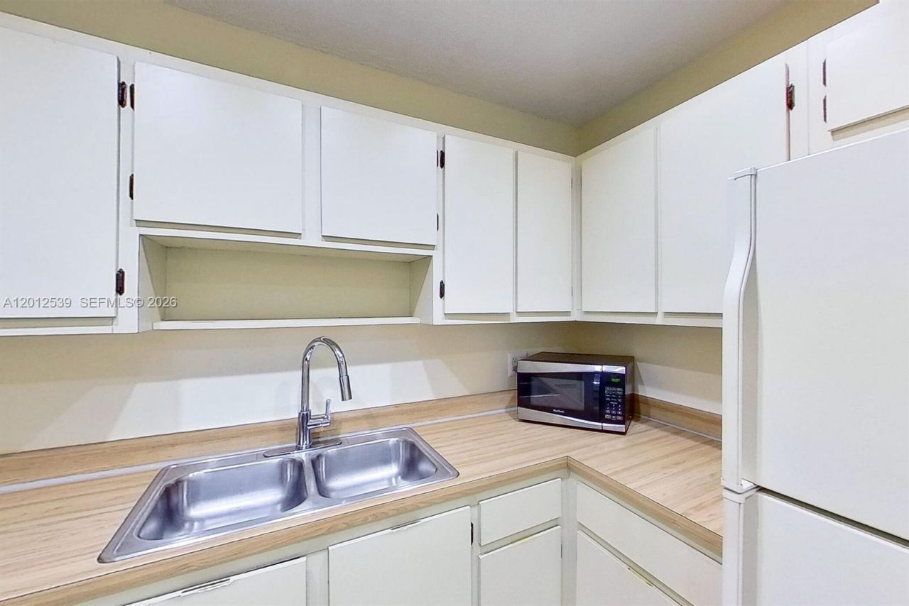 2020 NW 119th St , Unit 1121, Miami, FL 33167 Photo