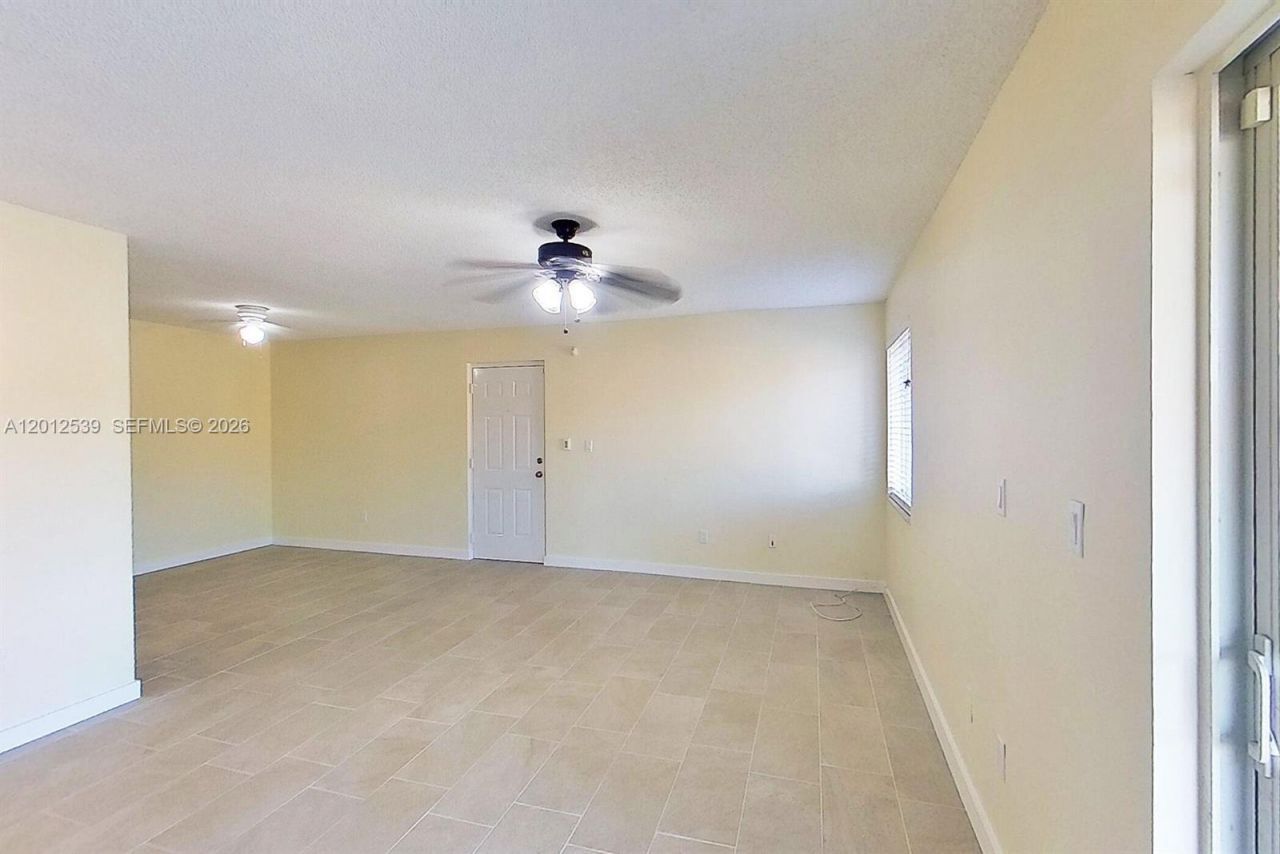 2020 NW 119th St , Unit 1121, Miami, FL 33167 Photo