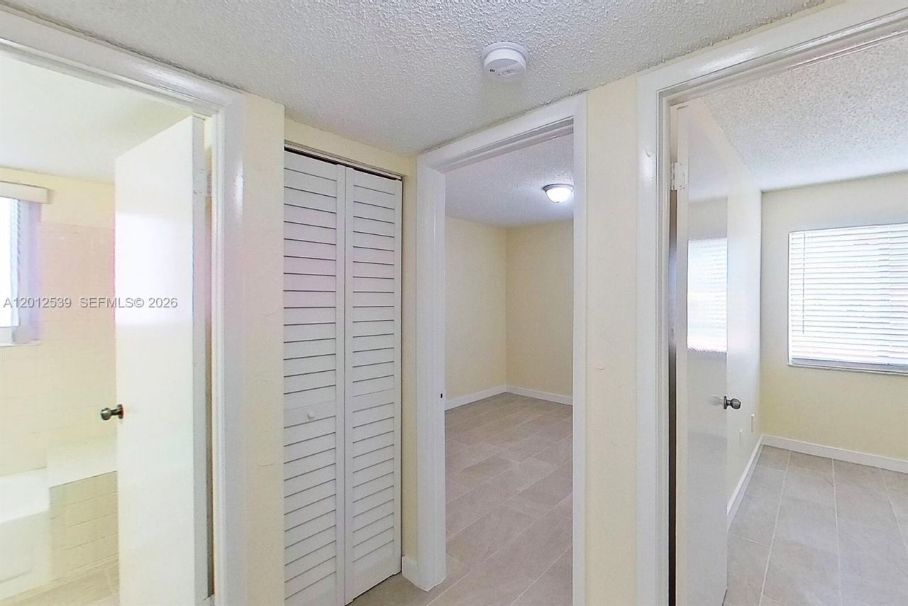2020 NW 119th St , Unit 1121, Miami, FL 33167 Photo