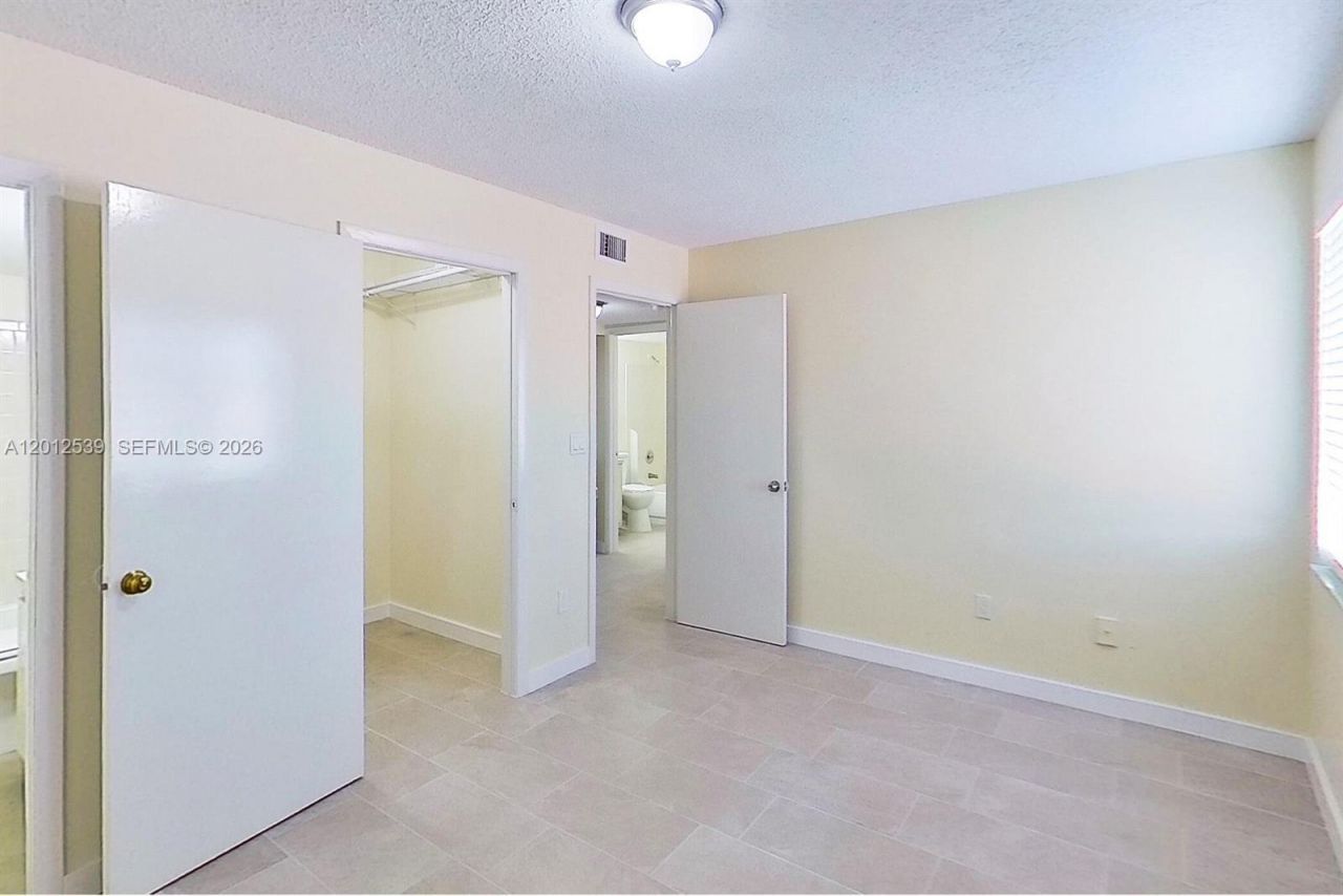 2020 NW 119th St , Unit 1121, Miami, FL 33167 Photo