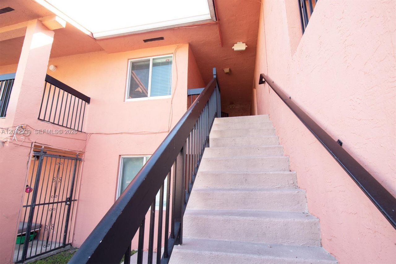 2020 NW 119th St , Unit 1121, Miami, FL 33167 Photo