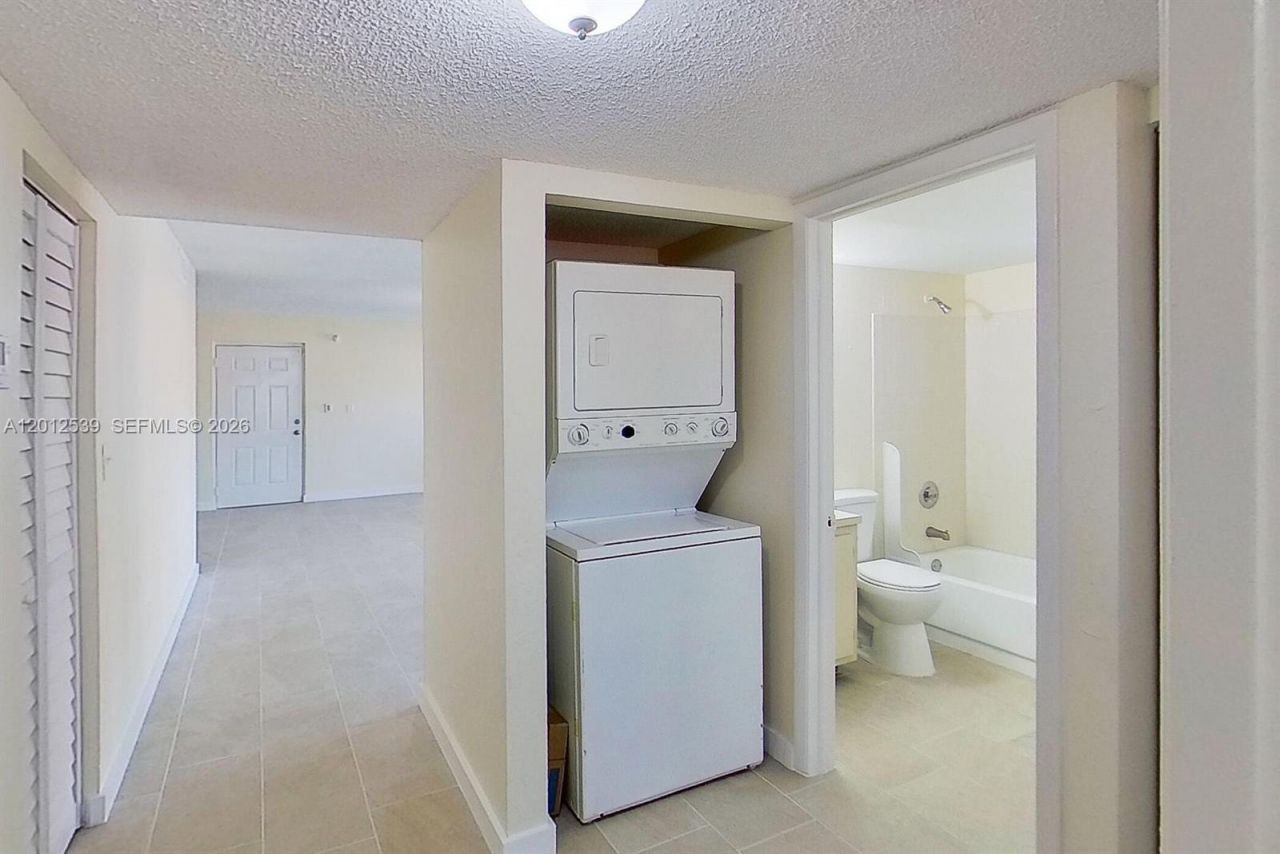 2020 NW 119th St , Unit 1121, Miami, FL 33167 Photo