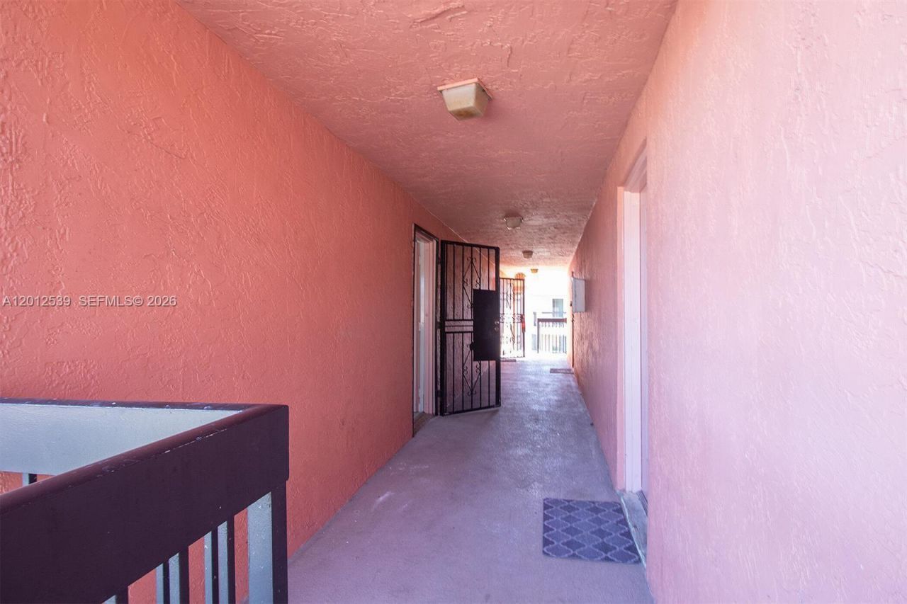 2020 NW 119th St , Unit 1121, Miami, FL 33167 Photo