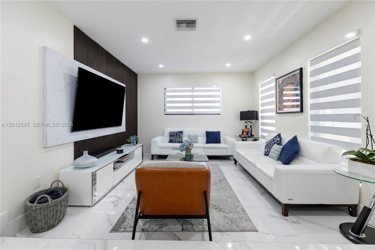 1549 Zuleta Ave , Coral Gables, FL 33146 Photo
