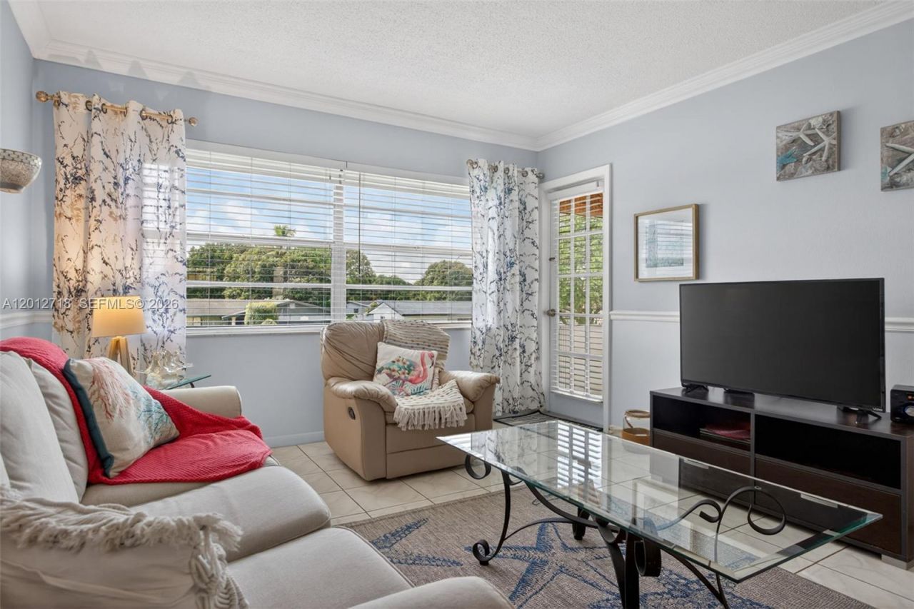 4451 NW 16th St , Unit K208, Lauderhill, FL 33313 Photo