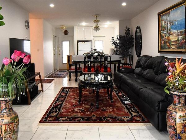 4706 NW 36th ST, Unit 605, lauderdale lakes, FL 33319