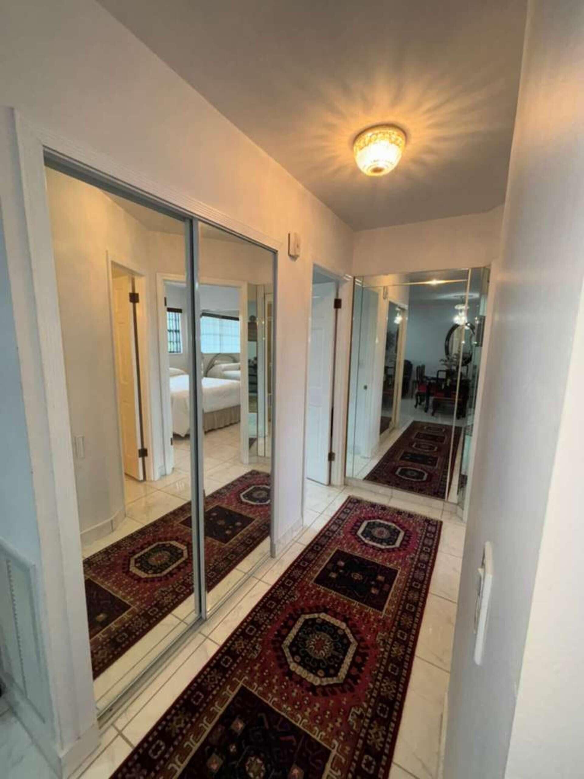 4706 NW 36th St, Unit 605, Lauderdale Lakes, FL 33319 Photo