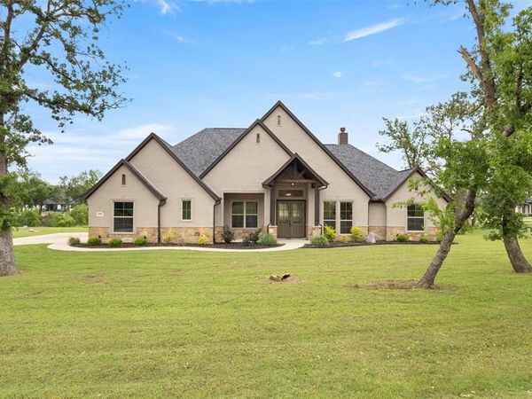 105 Clayton Crossing, Springtown, TX 76082