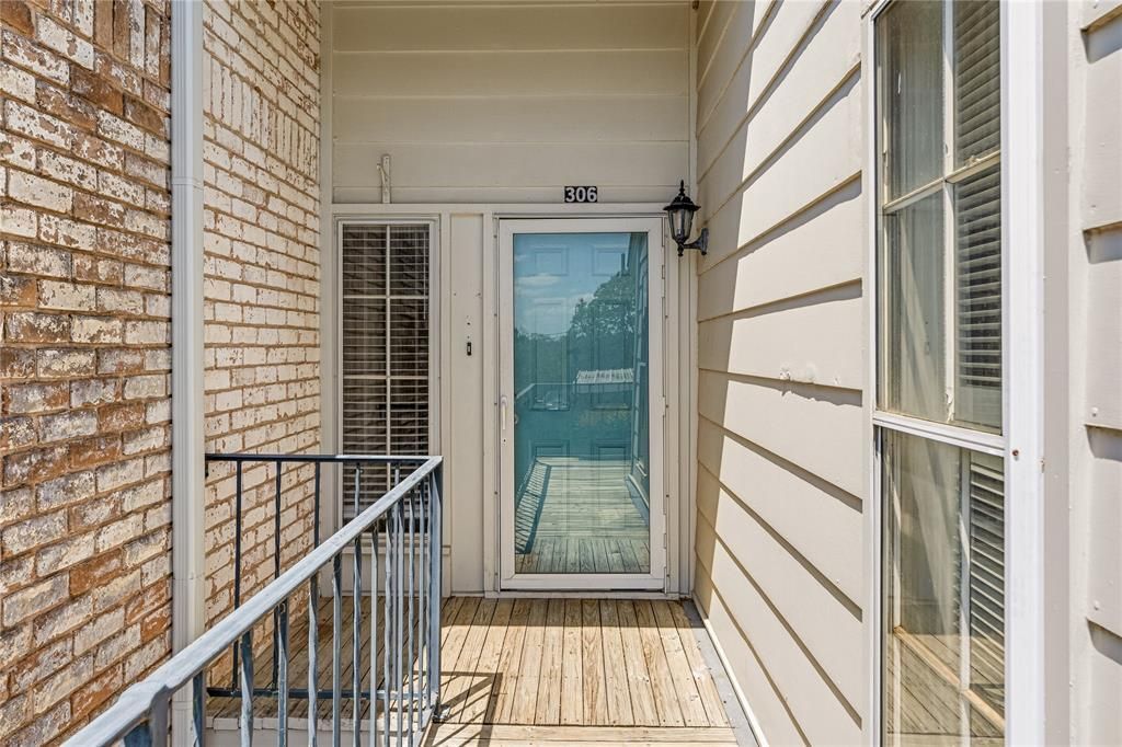 2903 Lake Shore Drive , Unit 306, Waco, TX 76708 Main Photo