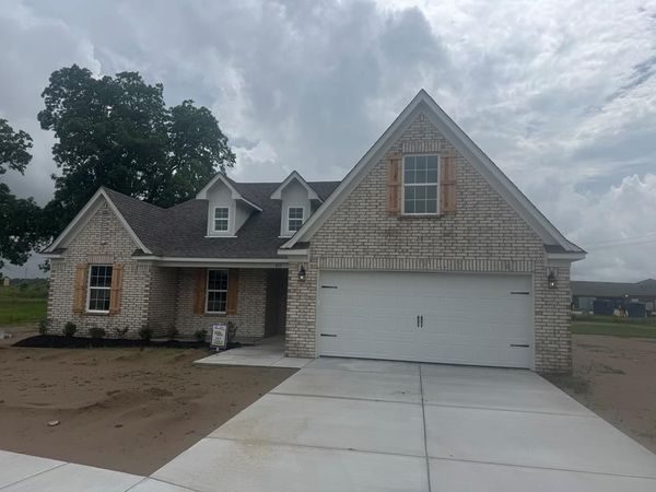 457 Magnolia Cove, Marion, AR 72364