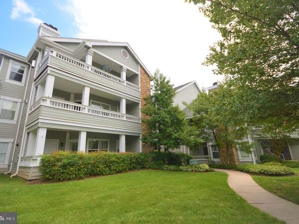 13058 AUTUMN WOODS WAY, Unit 301, FAIRFAX, VA 22033