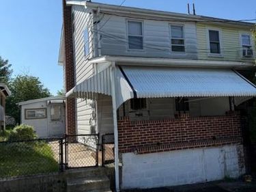 10 E RUDDLE STREET, COALDALE, PA 18218