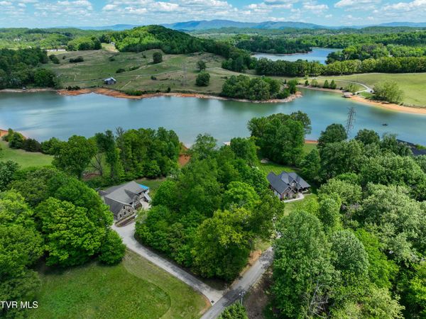 278 Candy Creek Private Drive, Blountville, TN 37617