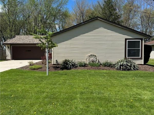 6868 Middlebrook Boulevard , Middleburg Heights, OH 44130