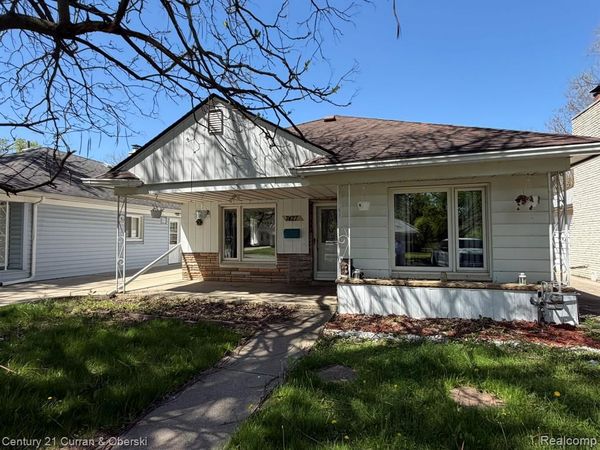 7427 DREXEL Street, Dearborn Heights, MI 48127