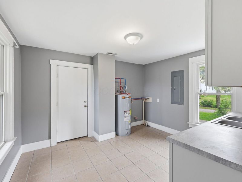 44 E 4th Street , London, OH 43140 Photo 17