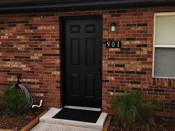 901 S TAYLOR ROAD, SEFFNER, FL 33584