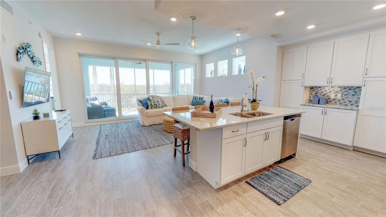 387 Aruba Circle , Unit 103, Bradenton, FL 34209 Photo