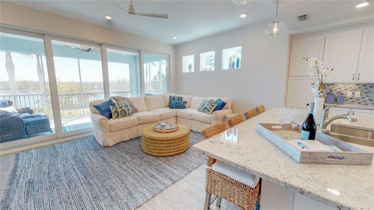 387 Aruba Circle , Unit 103, Bradenton, FL 34209 Photo
