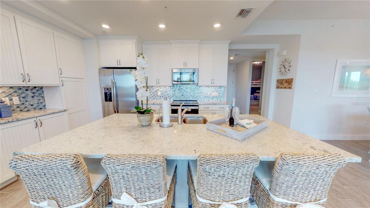 387 Aruba Circle , Unit 103, Bradenton, FL 34209 Photo