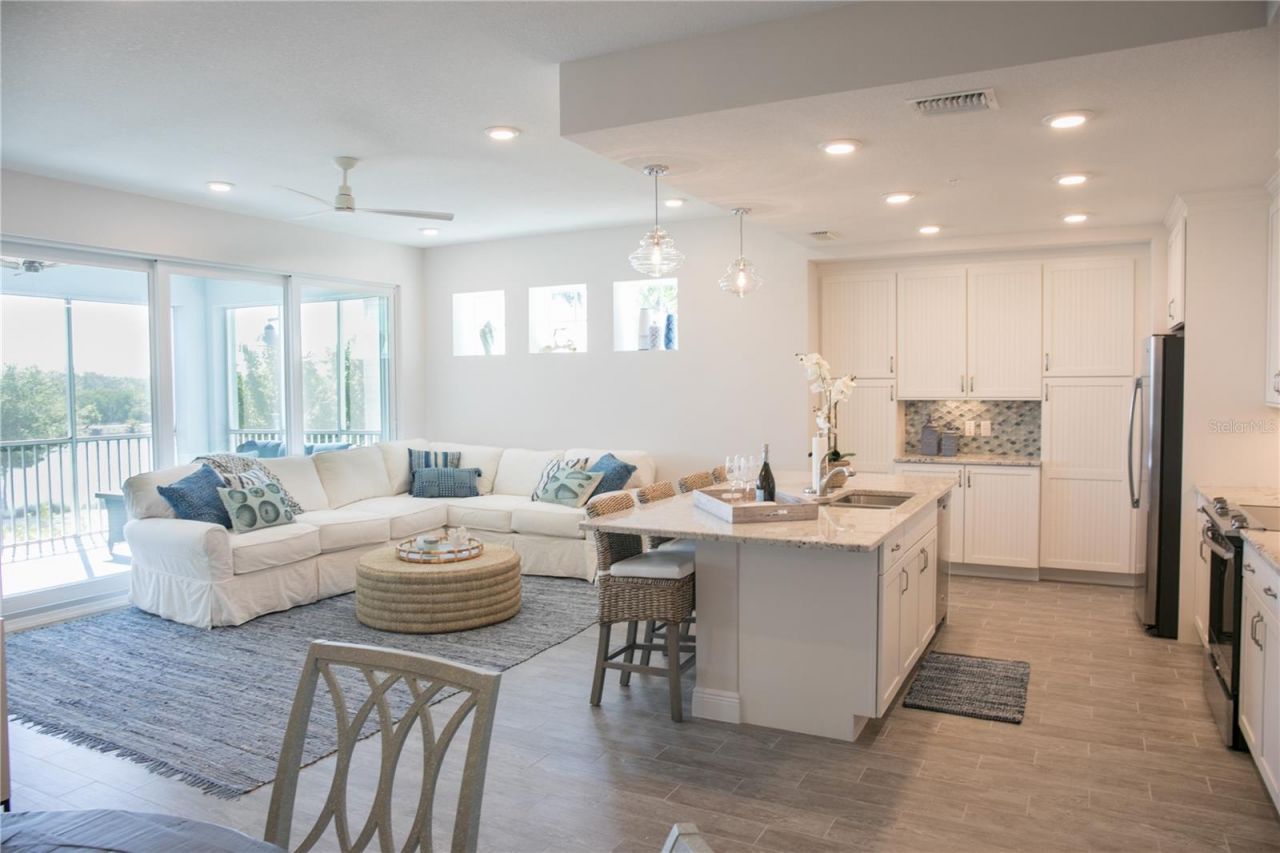 387 Aruba Circle , Unit 103, Bradenton, FL 34209 Photo