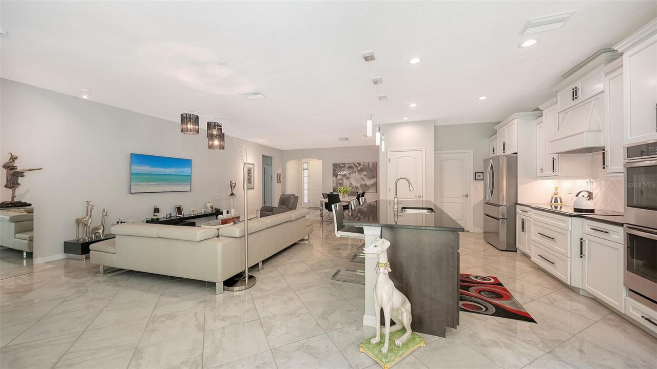 2858 Oriole Drive , Sarasota, FL 34243 Photo