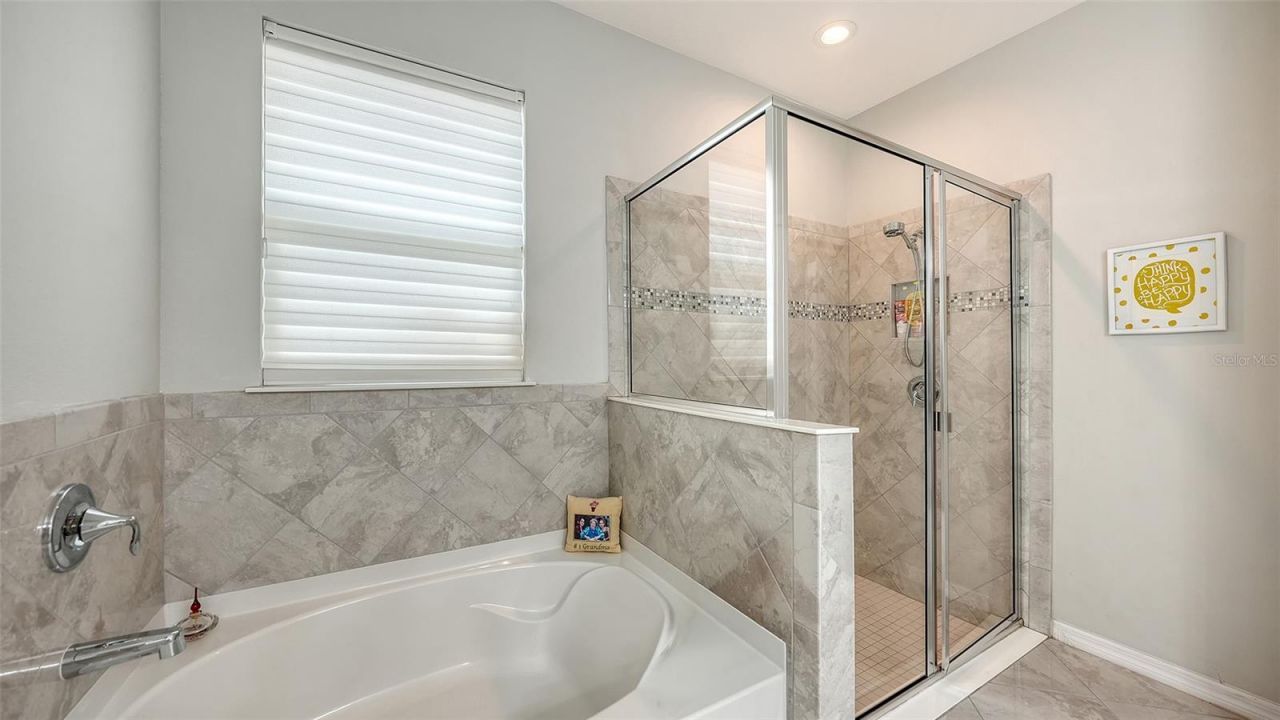 2858 Oriole Drive , Sarasota, FL 34243 Photo