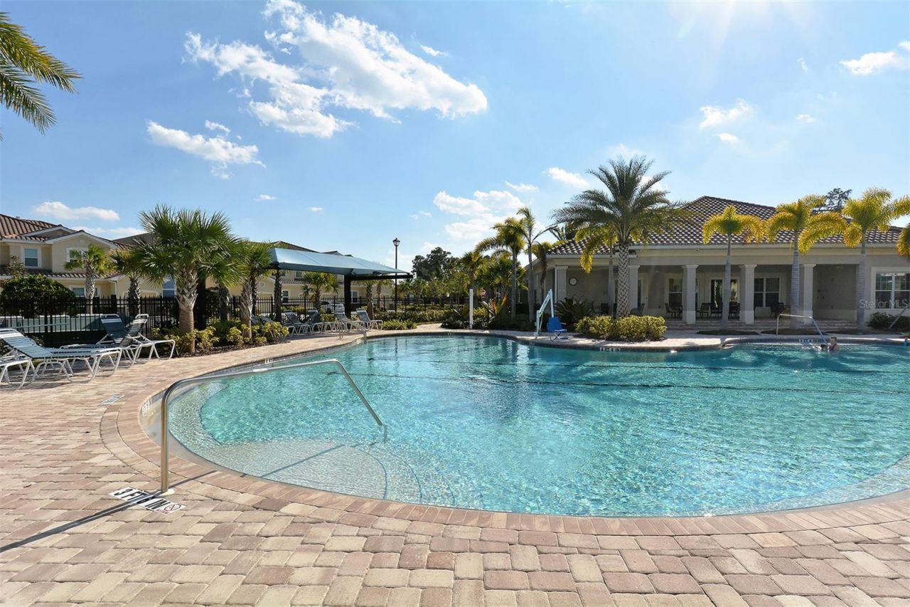 2858 Oriole Drive , Sarasota, FL 34243 Photo