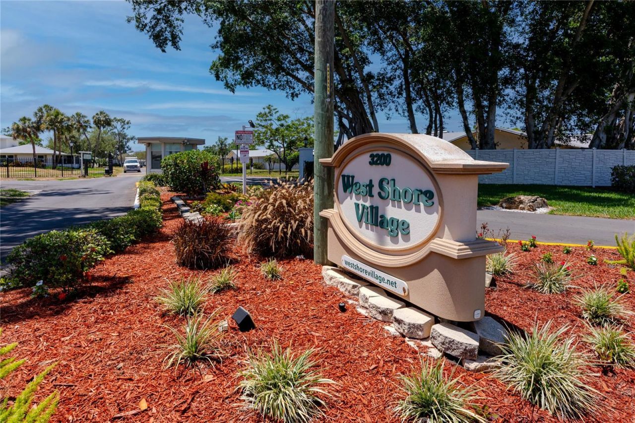 3139 38th Street S, Unit A, Saint Petersburg, FL 33711 Photo