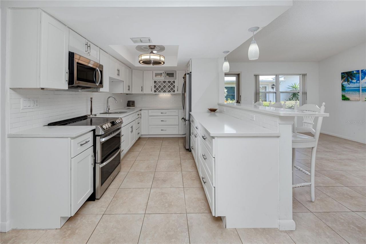 3139 38th Street S, Unit A, Saint Petersburg, FL 33711 Photo