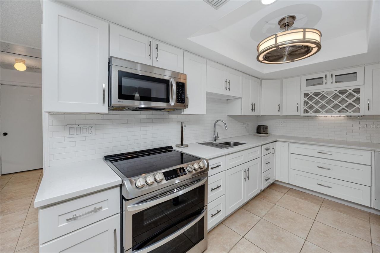 3139 38th Street S, Unit A, Saint Petersburg, FL 33711 Photo