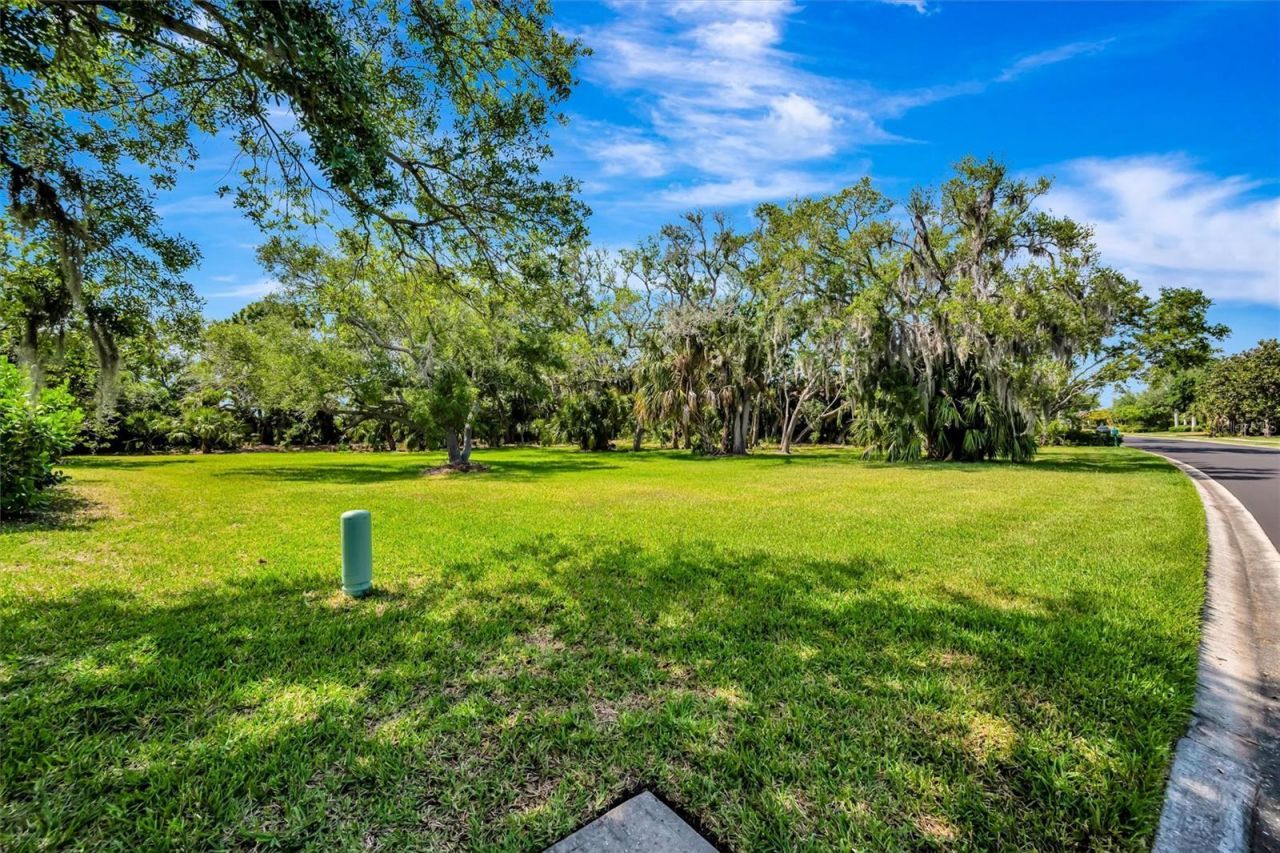 1846 Amberwynd Circle W, Palmetto, FL 34221 Photo